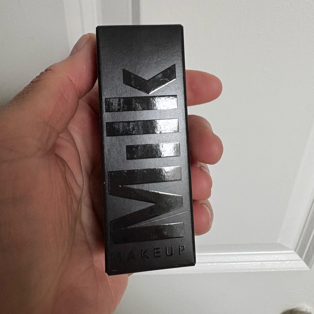 Milk Makeup PORE ECLIPSE MATTE BLUR STICK Brand New Never Opened.